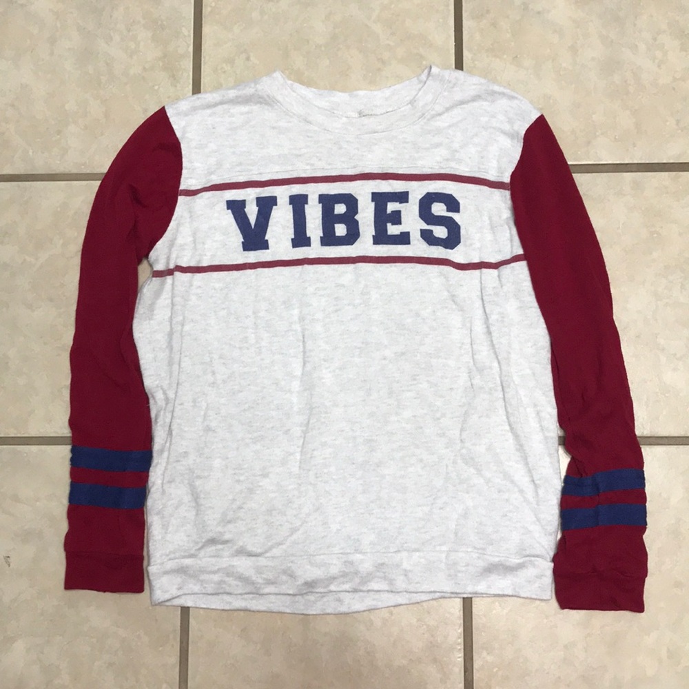 ✨”Vibes” long sleeve shirt✨